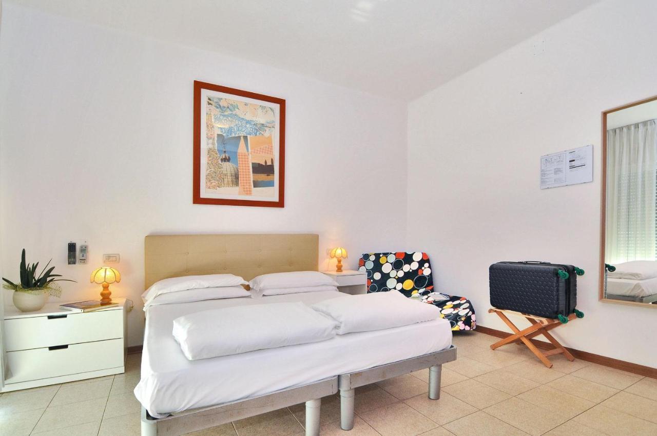 Hotel Nederland 3*